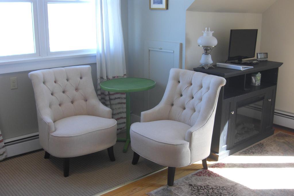 Seafarer Inn Rockport Room photo