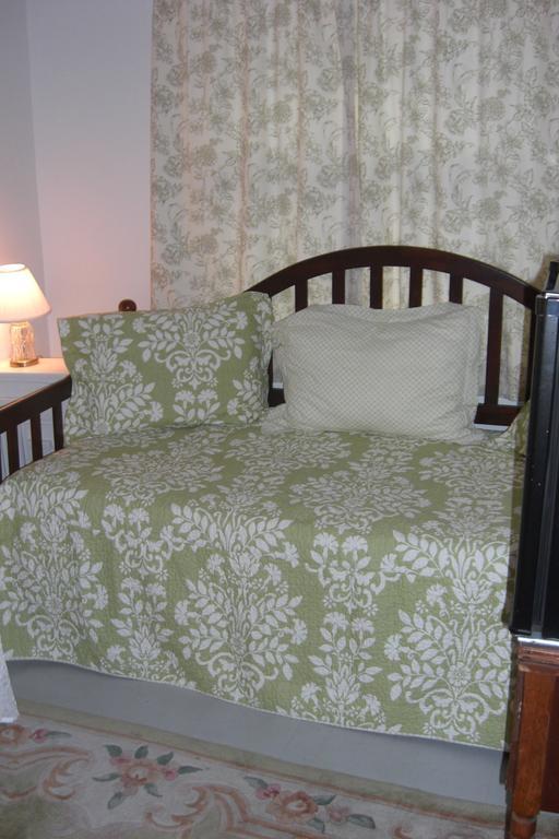 Seafarer Inn Rockport Room photo