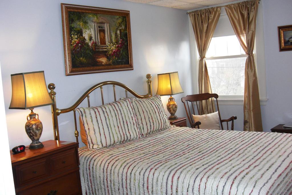Seafarer Inn Rockport Room photo